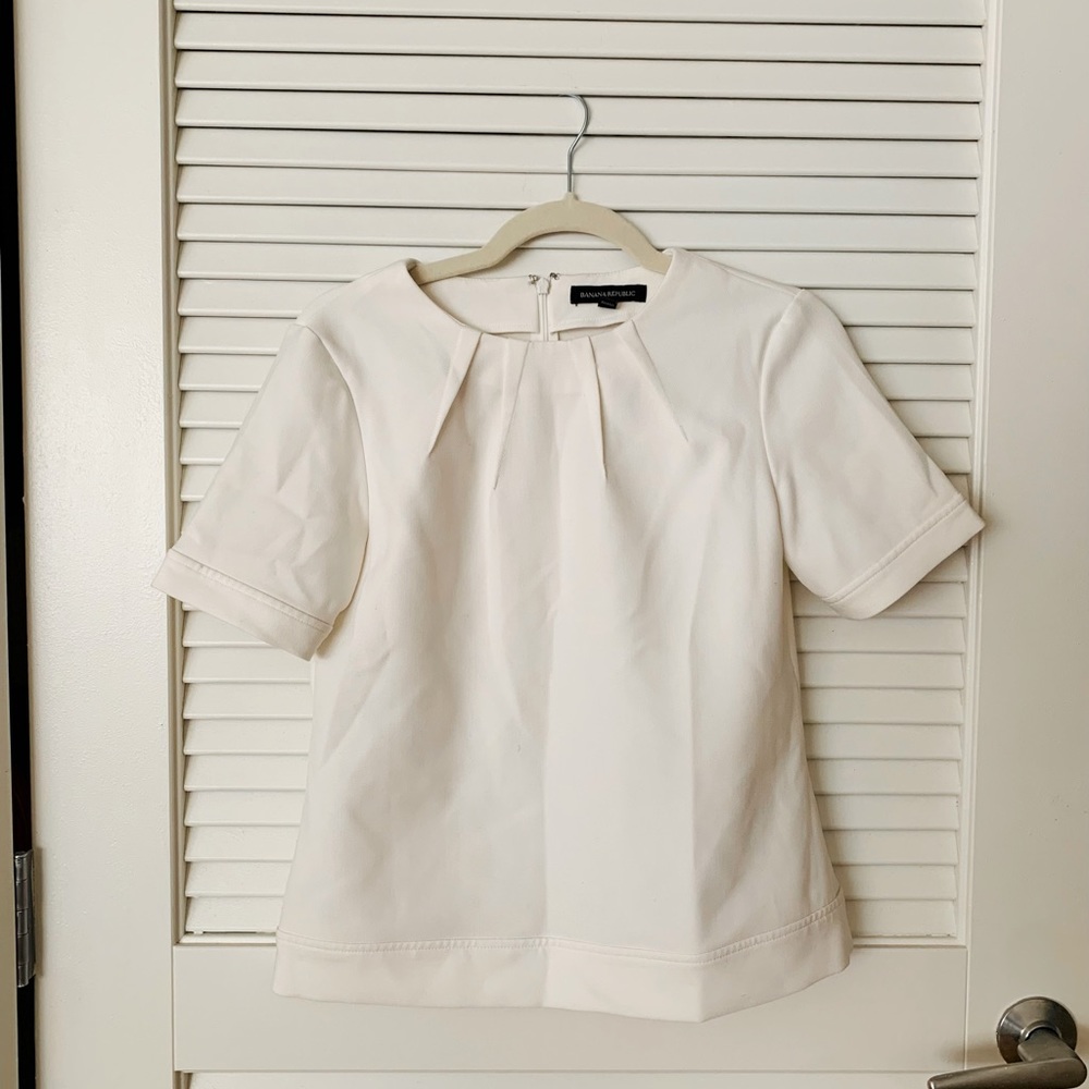 PetiteXS Banana Republic white short sleeve blouse